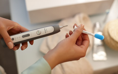 V&auml;rske hinge&otilde;hk t&auml;nu Philips Sonicare&rsquo;i elektrilise hambaharja kasutamisele